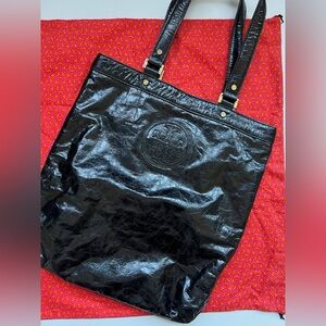Tory Burch — Distressed Black Leather Tote